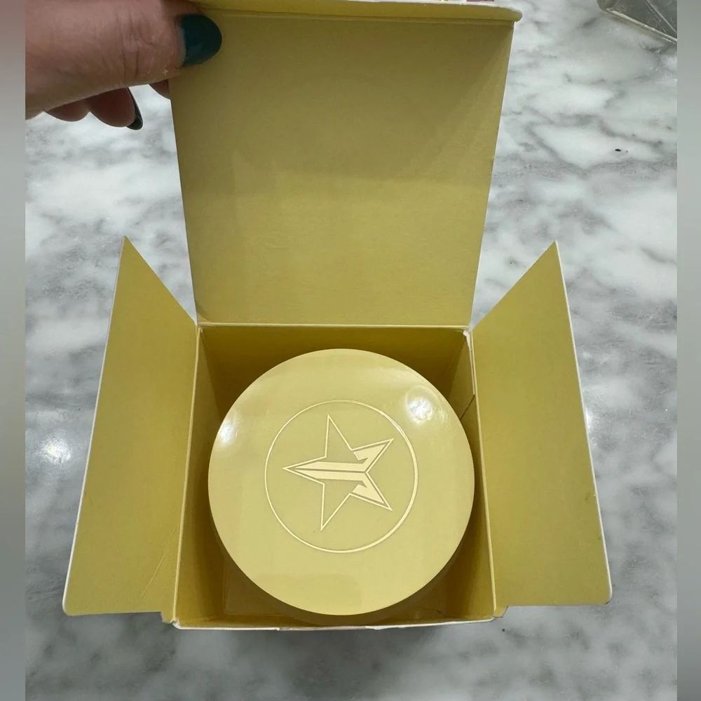 NIB Jeffeee Star Cosmetics Banana Fetish Body Scrub Net weight 170g x 6oz